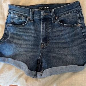 Never worn fashion nova shorts!